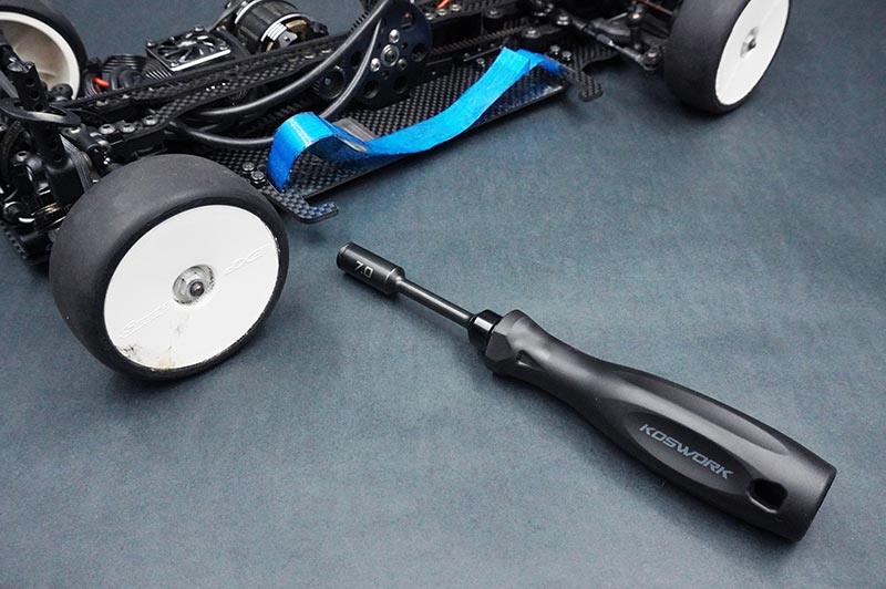 Koswork 7.0mm RC car nut driver tool with black handle beside RC car, model KOS13213-N7S